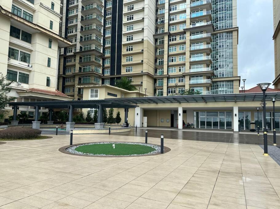 A.R Homestay Riverine Condominium Kuching Bagian luar foto
